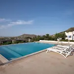 Leticia With Pool With Amazing Sea Views, Paros فيلة Márpissa
