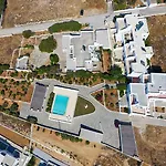 Вилла Leticia With Pool With Amazing Sea Views, Paros *