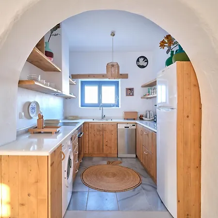 Leticia With Pool With Amazing Sea Views, Paros فيلة *
