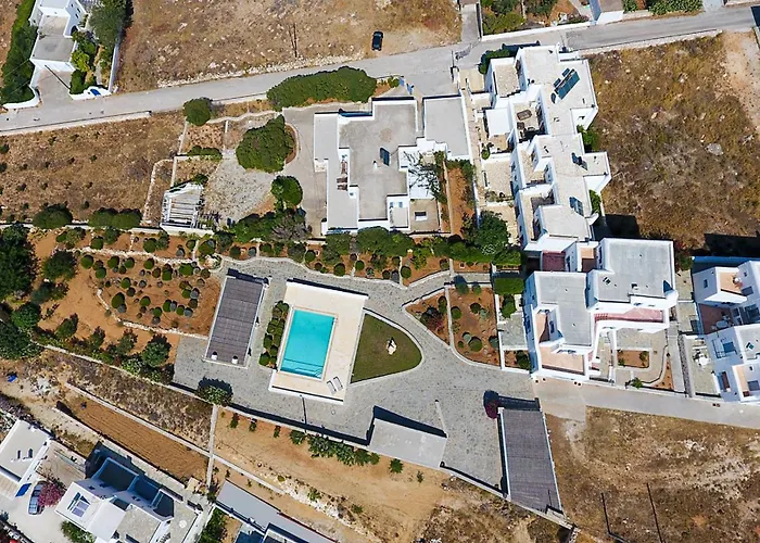 Villa Leticia With Pool With Amazing Sea Views, Paros *